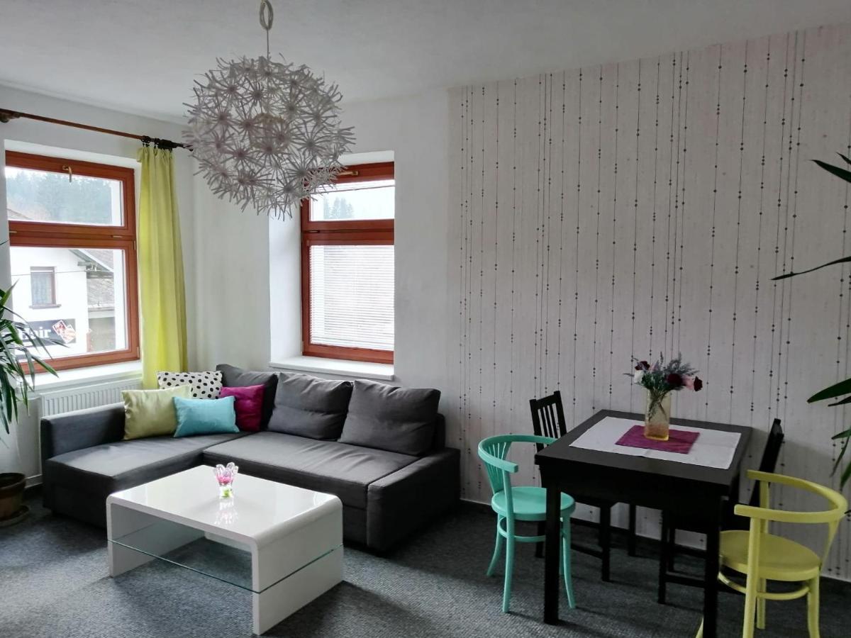Na Pekarne Apartment Zelezna Ruda Luaran gambar