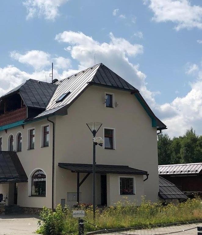 Na Pekarne Apartment Zelezna Ruda Luaran gambar
